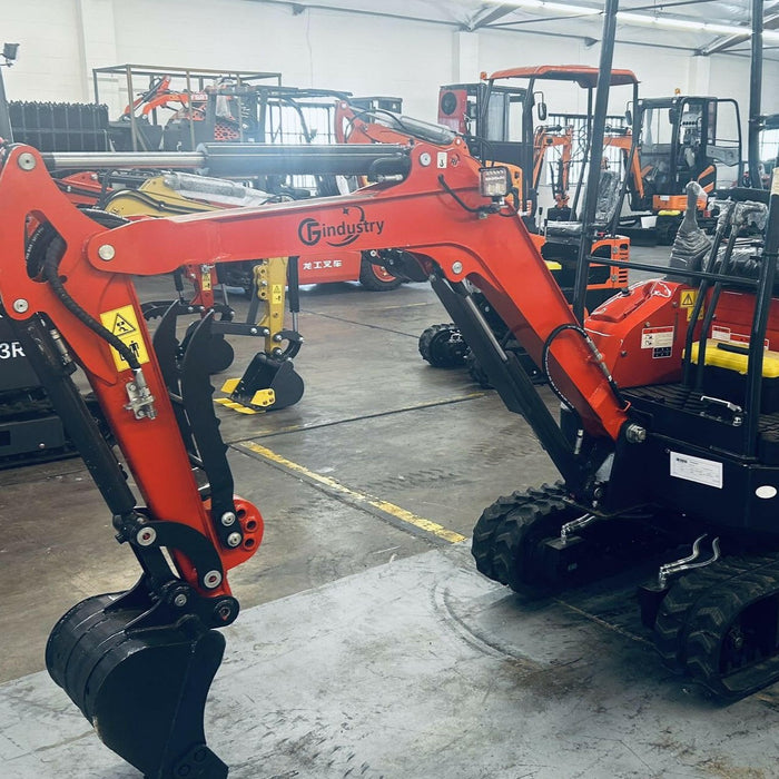 1.8 Ton, Kubota Engine Mini Excavator | KU18EC