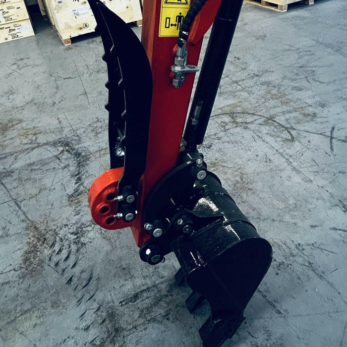 1.8 Ton, Kubota Engine Mini Excavator | KU18EC