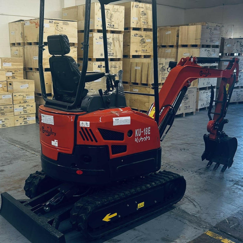 1.8 Ton, Kubota Engine Mini Excavator | KU18E
