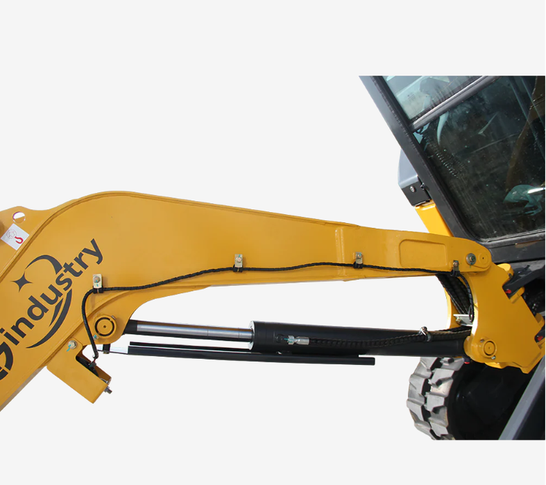 2.8 TON, YANMAR DIESEL ENGINE MINI EXCAVATOR WITH HYDRAULIC THUMBI CFG- STE35SR