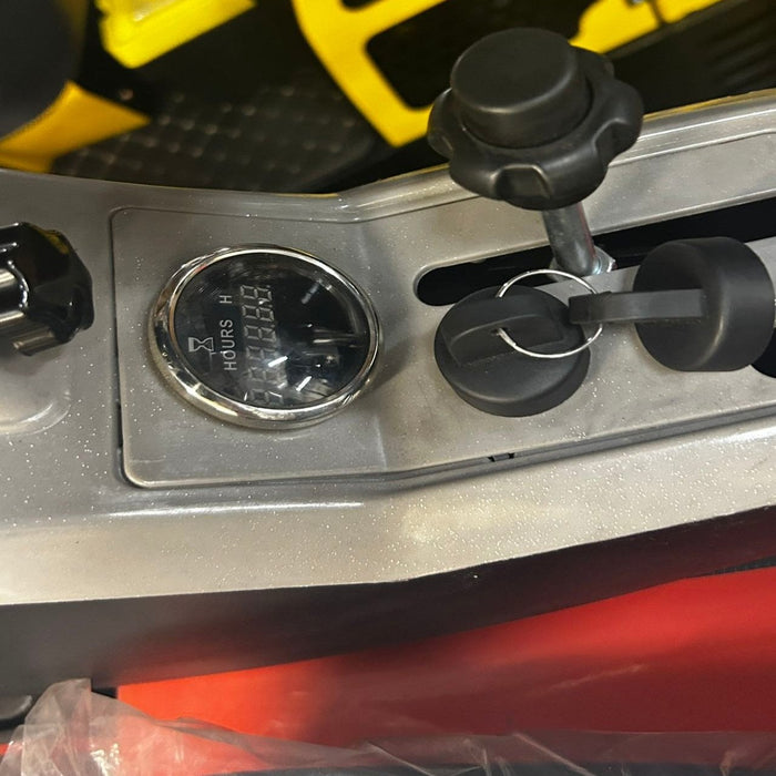 1.4 Ton, Kubota Engine Mini Excavator w/ Side Swing Boom, & Hydraulic Thumb | AGT-QK18K-C