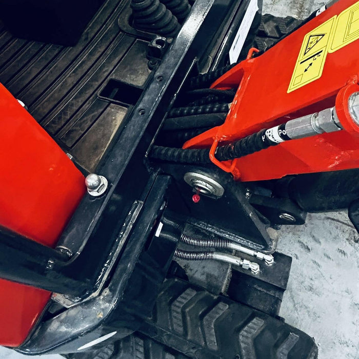 1.8 Ton, Kubota Engine Mini Excavator | KU18EC