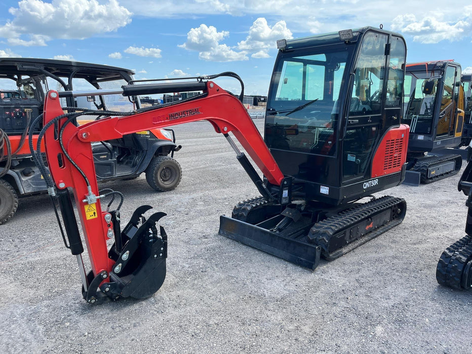 AGT-QNT50R 3-Ton Gasoline Mini Excavator With RATO Engine