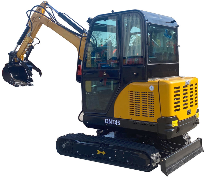 PILOT SYSTEM  Mini Excavator Digger with Wider Cab Kubota Engine EPA| AGT QNT45