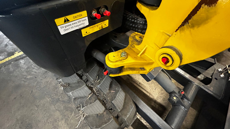 1.8 Ton, Kubota Diesel Engine Mini Excavator | AGT-SE17SR