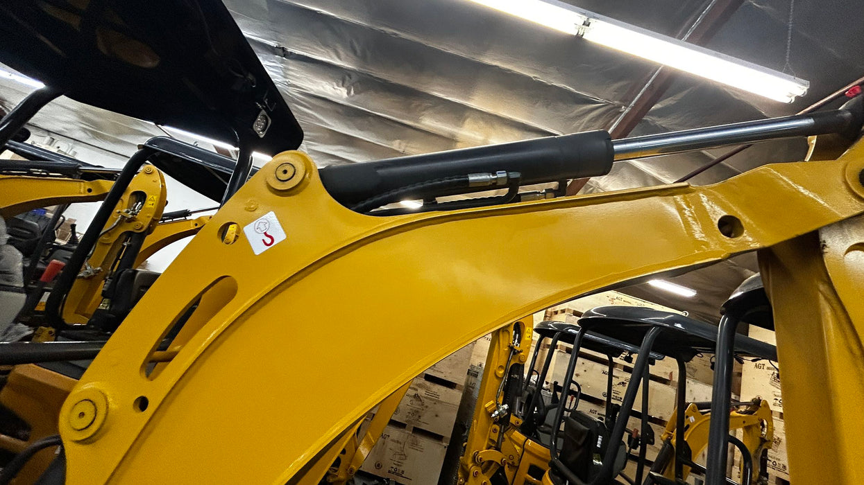 1.8 Ton, Kubota Diesel Engine Mini Excavator | AGT-SE17SR