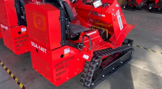 0.8 Ton, Rato R420D Engine Mini Skid Steer | AGT-SDA-140T