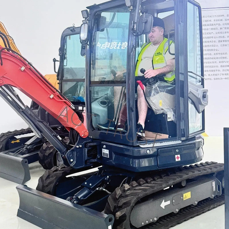 CFG 2.8 Ton Mini Excavator w/ Kubota D1105 20.6HP Diesel Engine, 102" Dig Depth, Enclosed Cab & Pilot Control | CFG35UF