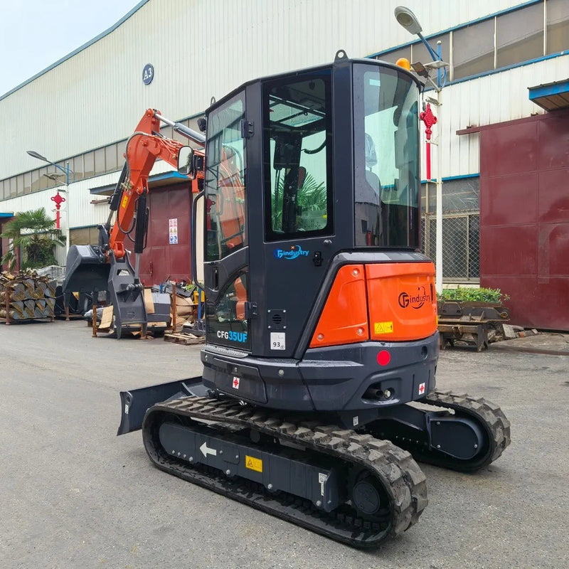 CFG 2.8 Ton Mini Excavator w/ Kubota D1105 20.6HP Diesel Engine, 102" Dig Depth, Enclosed Cab & Pilot Control | CFG35UF