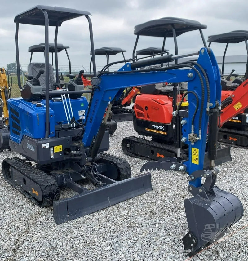2 Ton Mini Excavator Yanmar Diesel Engine Retractable Tracks & Pilot Control | DM20YM