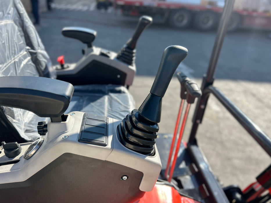 1 Ton, RATO Engine Mini Excavator | QK20R