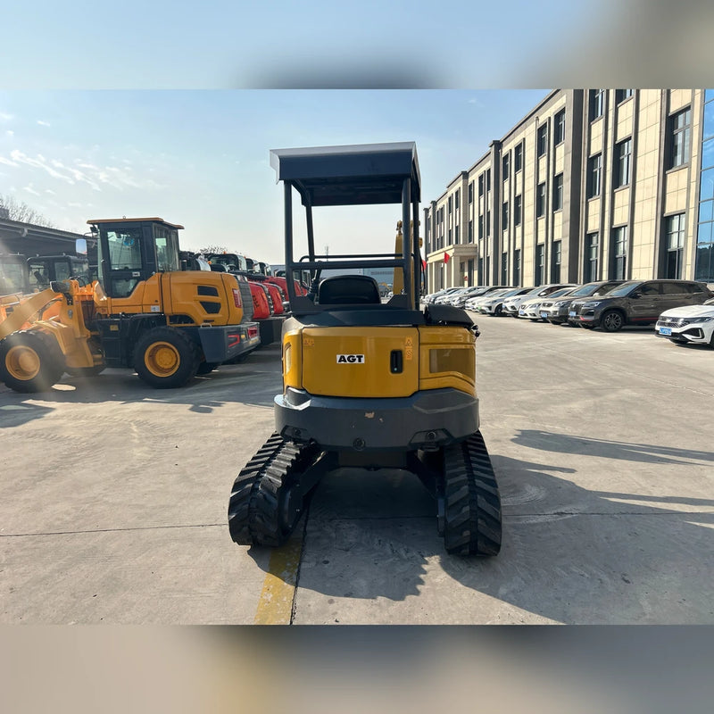 AGT 3 Ton Mini Excavator, Kubota D1105 Diesel Engine, 110" Digging Depth, Side Swing Boom | KE26U