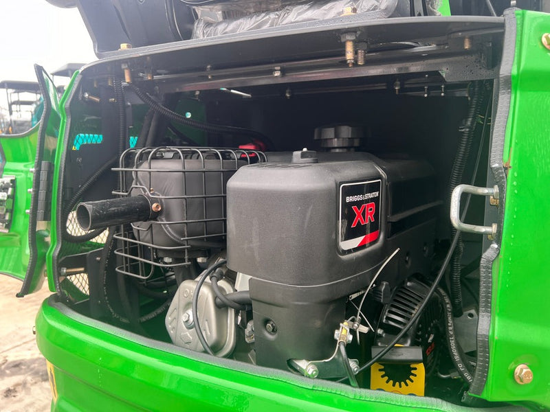 1 TON, B&S ENGINE MINI EXCAVATOR W/ HYDRAULIC THUMB & SWING BOOM | KX12-CB