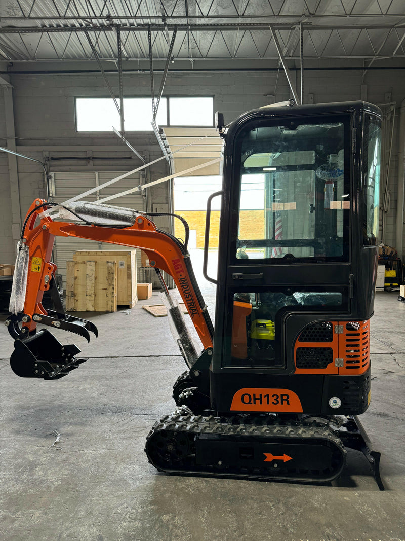 1 Ton, R420D Gasoline Mini Excavator w/ Enclosed Cab | QH13R