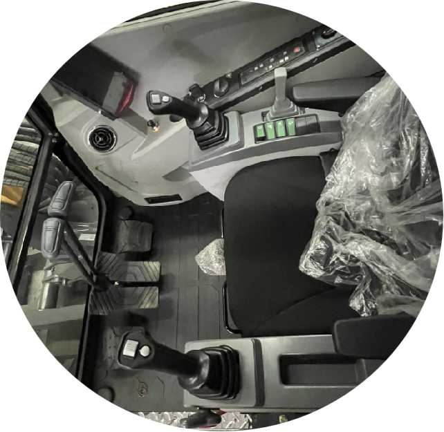 6 Ton, Kubota V2607T Engine Mini Excavator w/ Hydraulic Thumb & Pilot Control | STE75