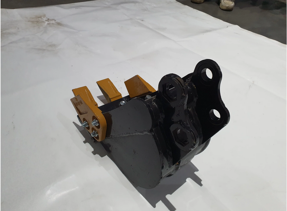 10" Bucket with teeth | AGT-12EX-WD10