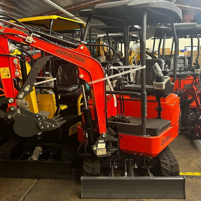 1.4 Ton, Kubota Engine Mini Excavator w/ Side Swing Boom, & Hydraulic Thumb | AGT-QK18K-C