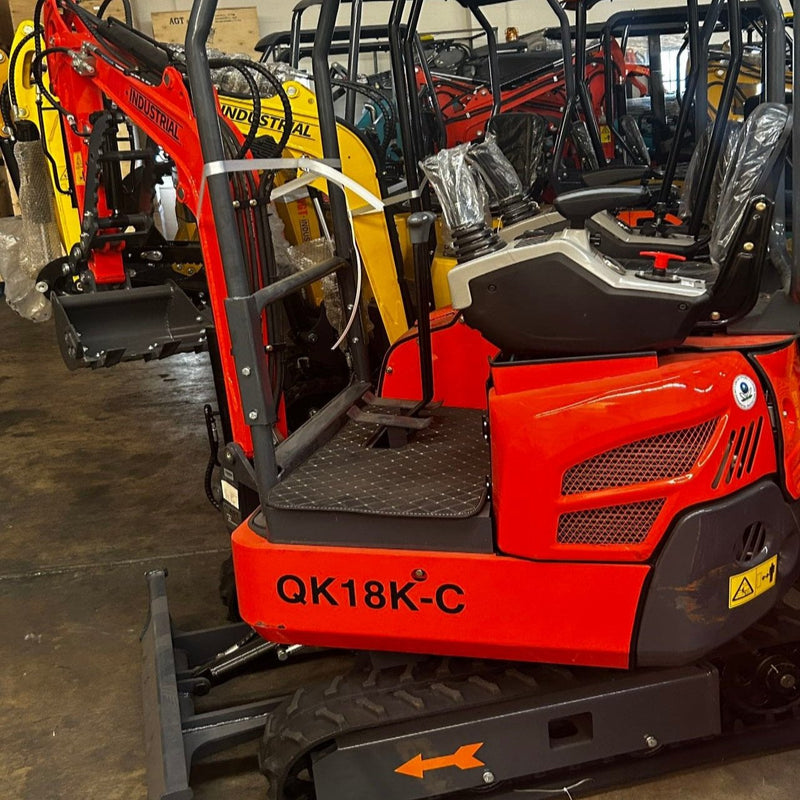 1.4 Ton, Kubota Engine Mini Excavator w/ Side Swing Boom, & Hydraulic Thumb | AGT-QK18K-C / KH18K-C