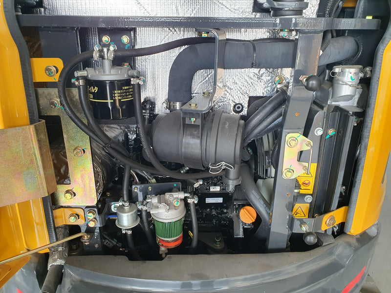 2.8 Ton, Yanmar Diesel Engine Mini Excavator w/ Hydraulic Thumb | CFG-STE35SR