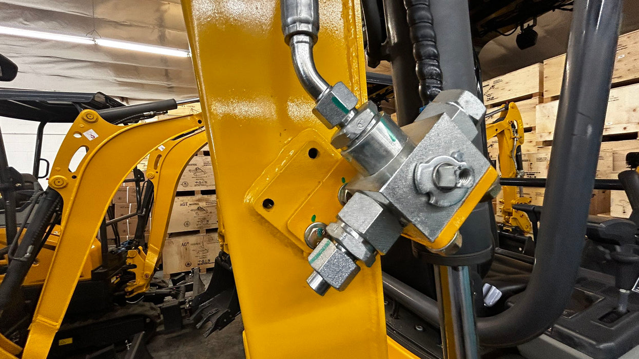 1.8 Ton, Kubota Diesel Engine Mini Excavator | AGT-SE17SR