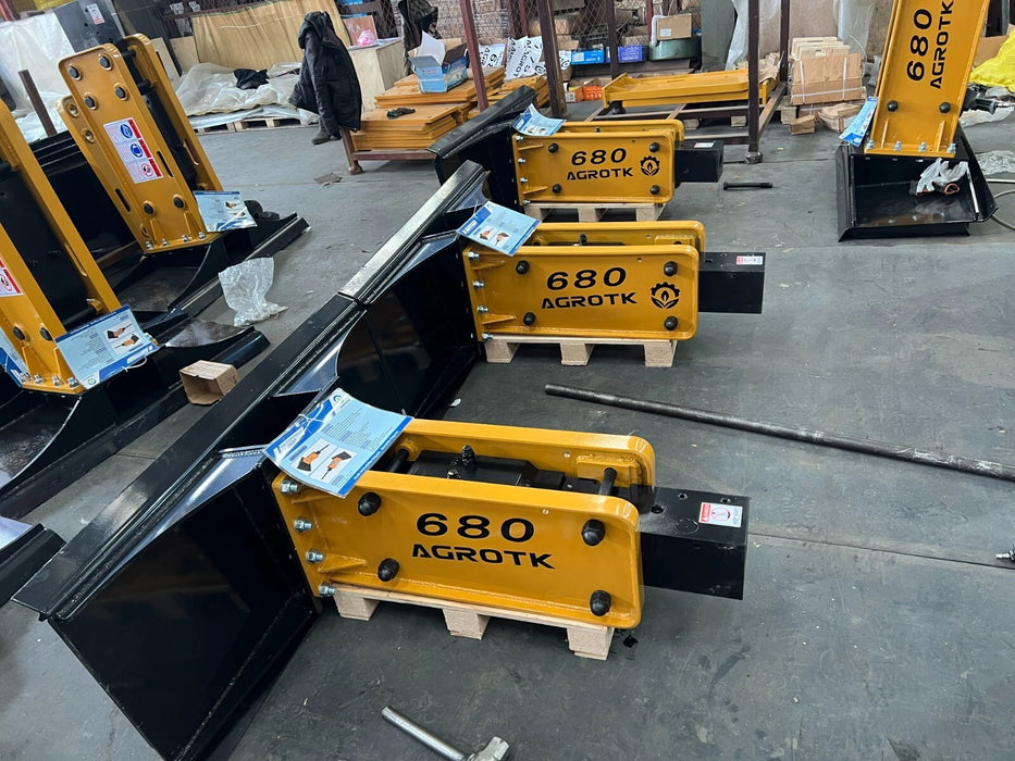 AGT Skid Steer 680 Hydraulic Concrete Breaker | AGT-SSHH-680A